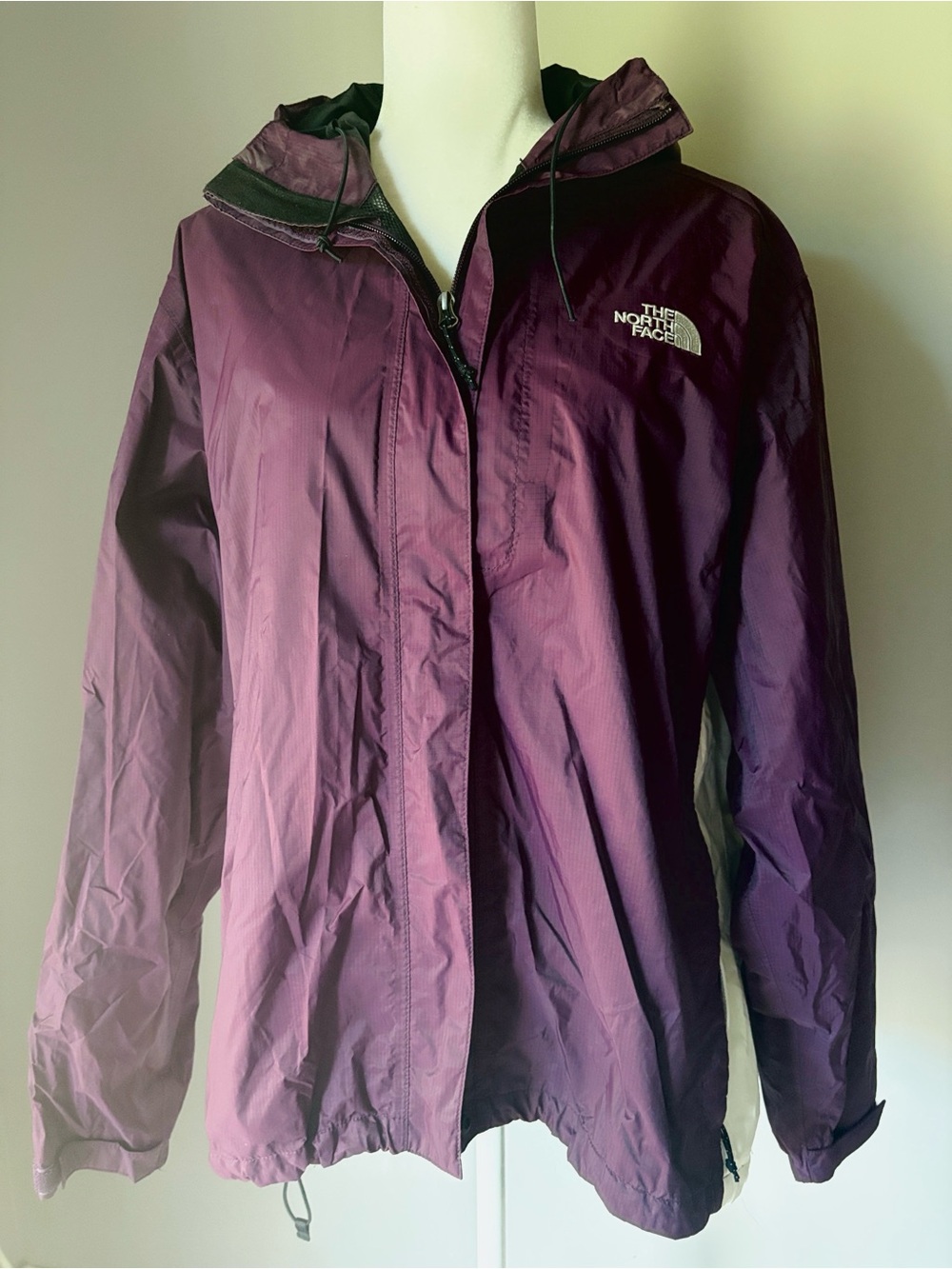 THE NORTH FACE HyVent Jacket Women's Full Zip Hooded Lightweight Purple